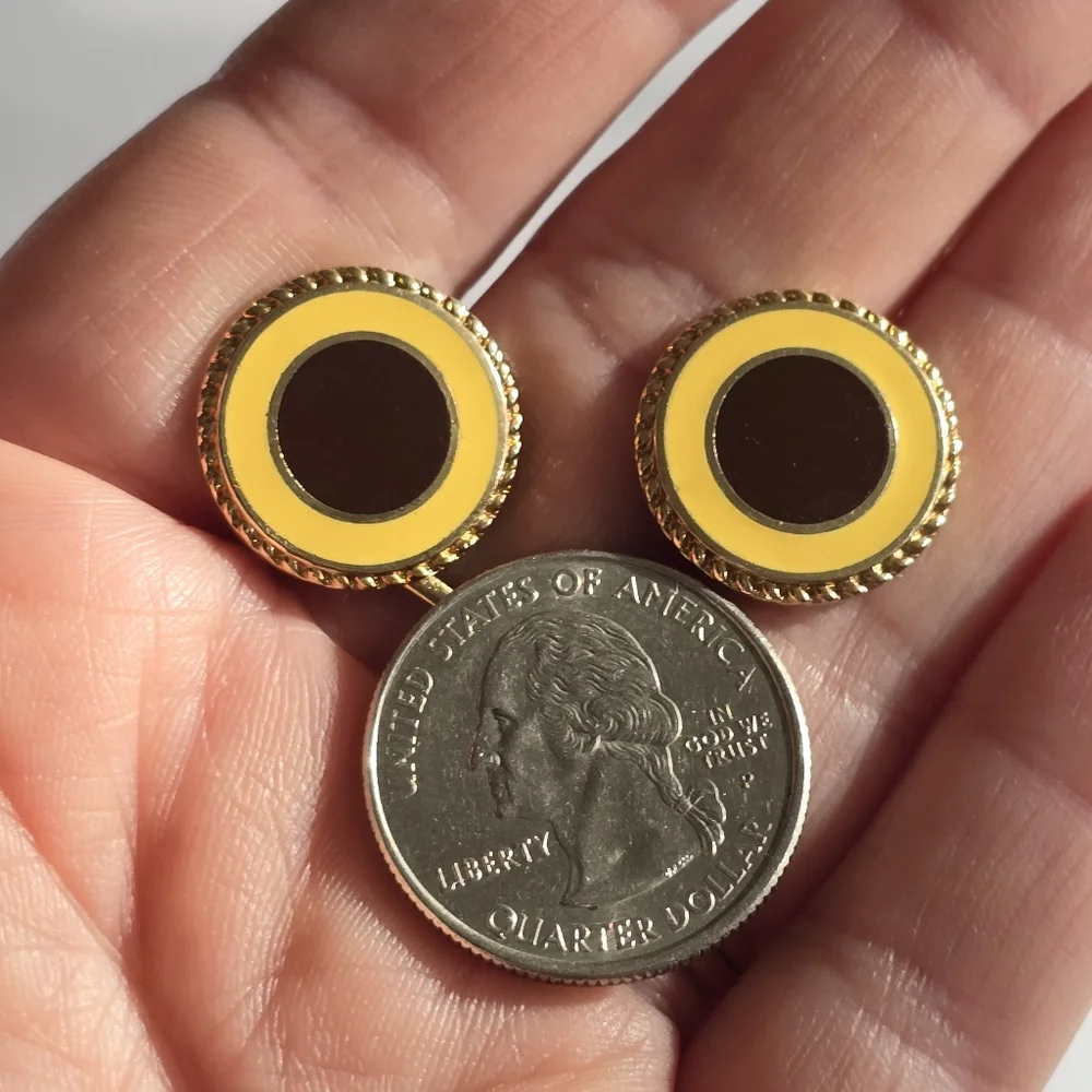 Vintage cuff links yellow brown enamel gold tone round circle formal